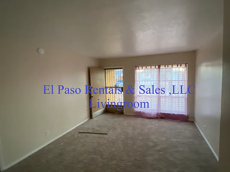 5625 Creston Ave — Photo 2