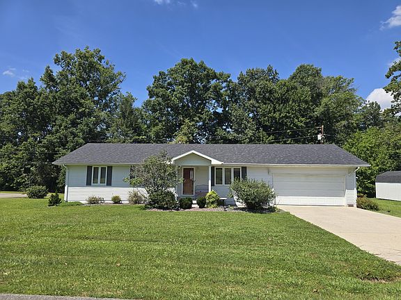 3rd image of 366 Meadowbrook Rd