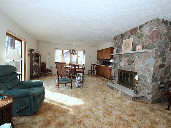 5th image of 6522 Ann Lee Dr