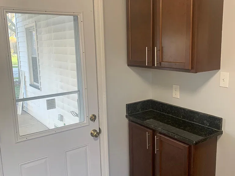 3440 Granton Ave — Photo 13