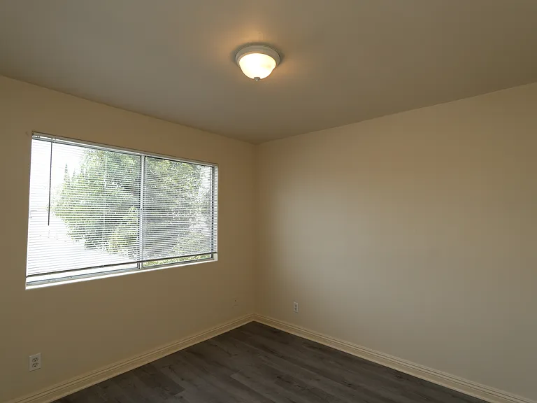 8115 E 3rd St #3 — Photo 11