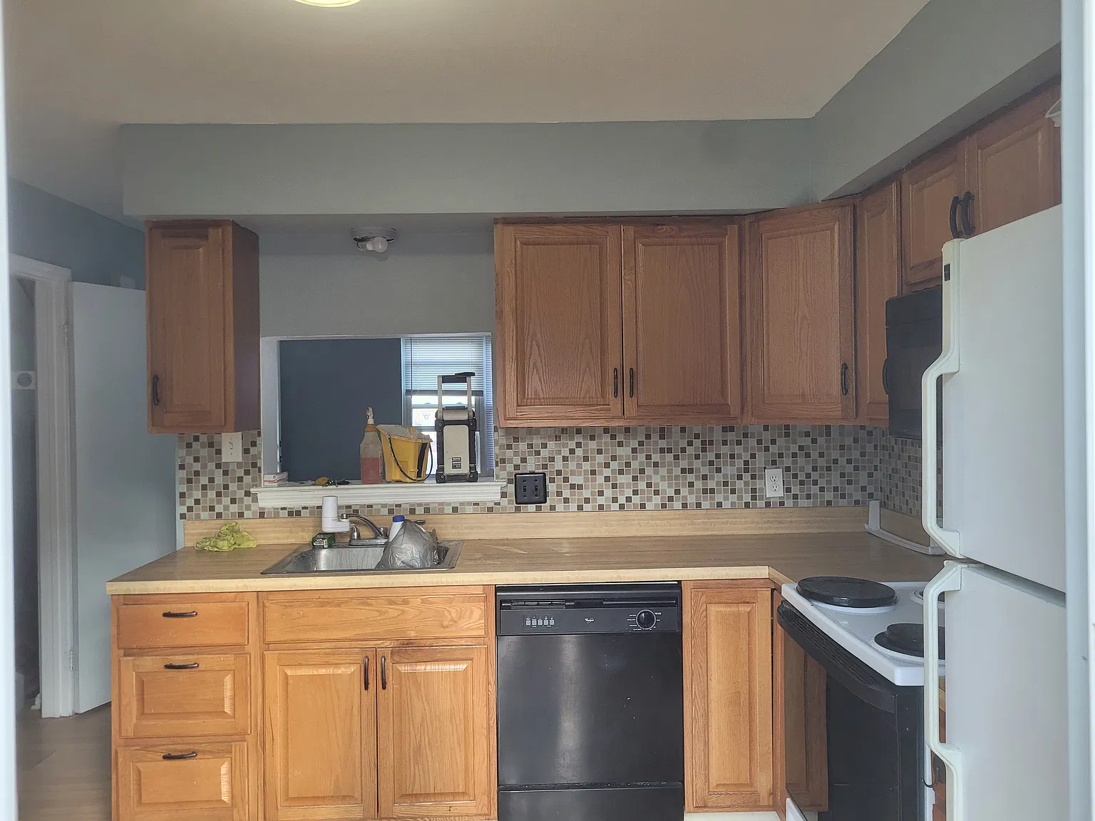 2 bed, 1.5 bath, 950 sqft, $1,600 — Photo 3