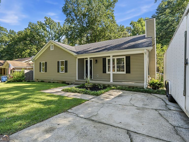 Listing photo 3
