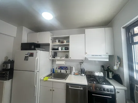 Rented by Meraki Realty LLC | media 8