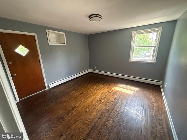 1201 W Chelten Ave #6 — Photo 2