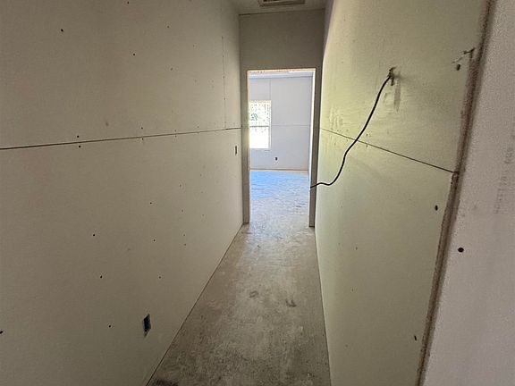 5th image of TBB 67 Hucks Rd.