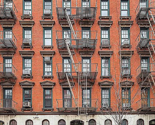 3rd image of 86 Horatio St APT 3B