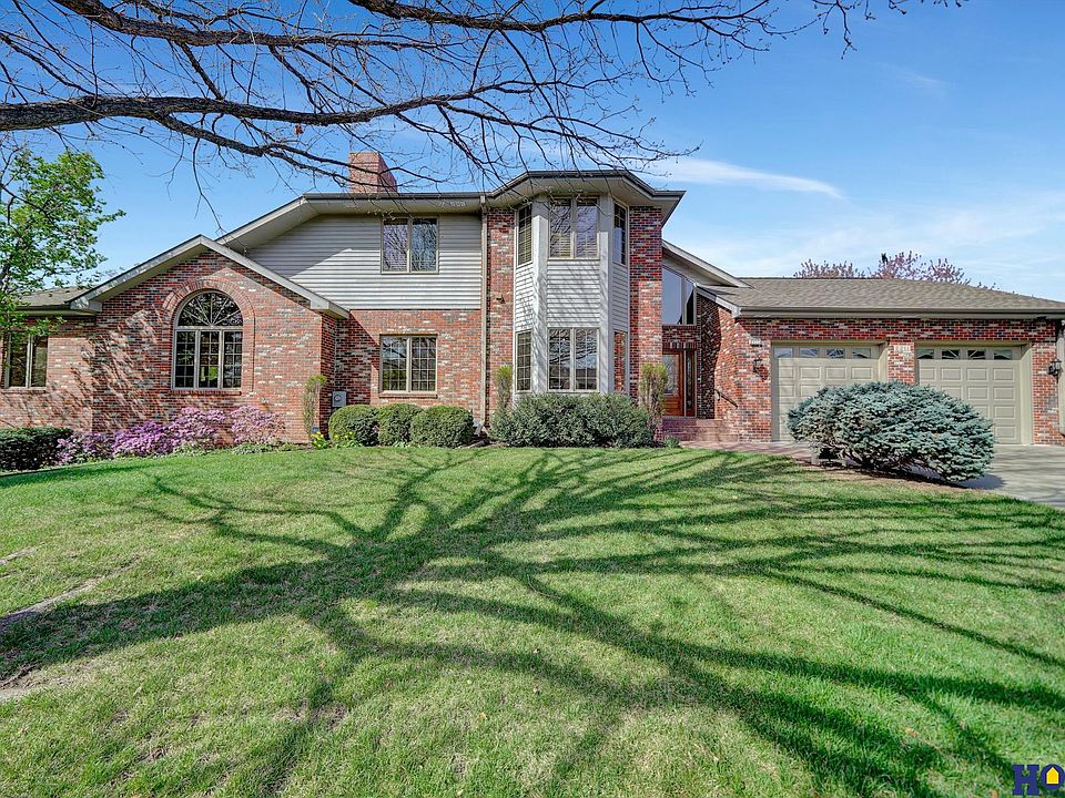 1st image of 2211 Boxelder Dr