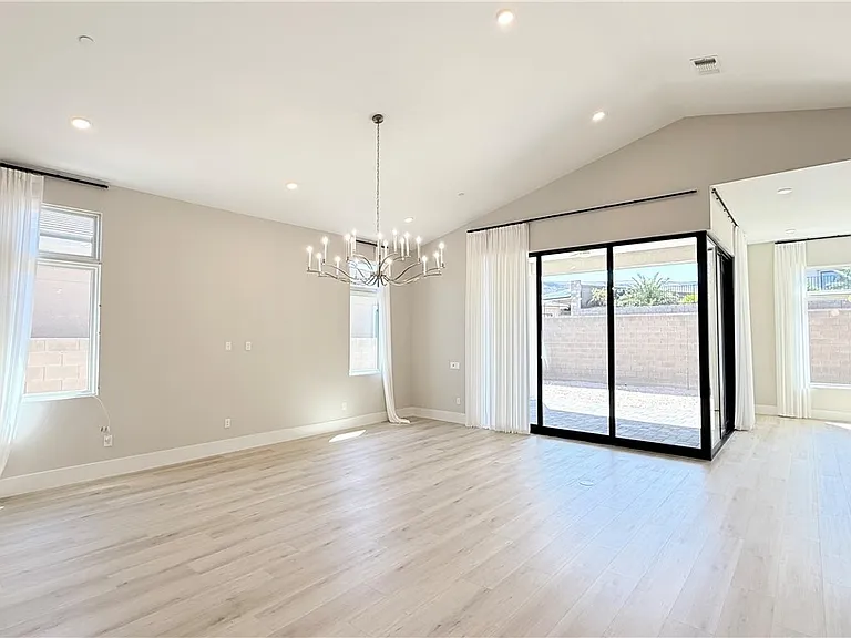 5021 Sandline Ct — Photo 5