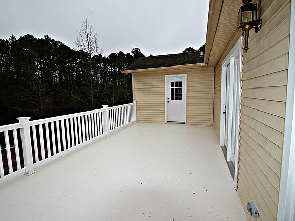 5th image of 247 Heritage Ln