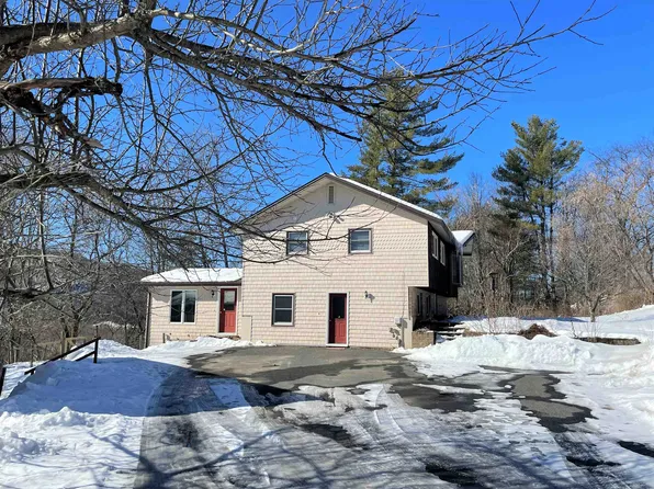 144 Vermont Avenue, Hardwick, VT 05843