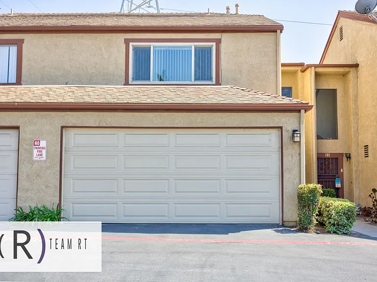 555 Azusa Ave #32 — Photo 34