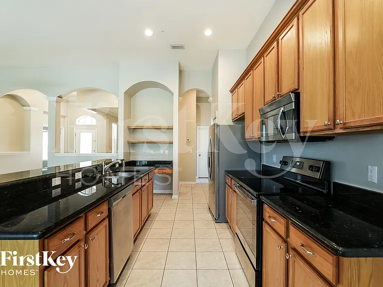 11737 Summer Springs Dr — Photo 6