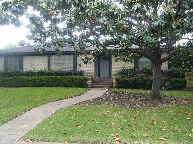1st image of 3624 Courtdale Dr