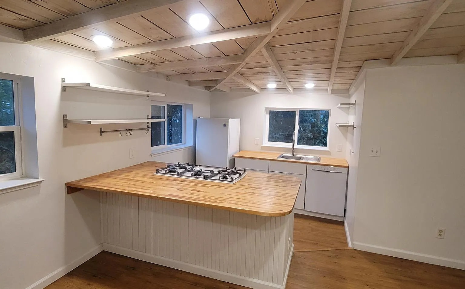 1 bed, 550 sqft, $1,600 — Photo 1