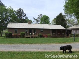 521 Heasletts View Ln, Childersburg, AL 35044