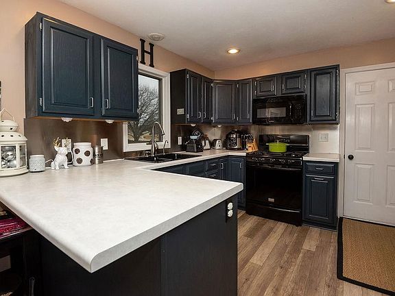 2nd image of 53565 Arrowwood Dr