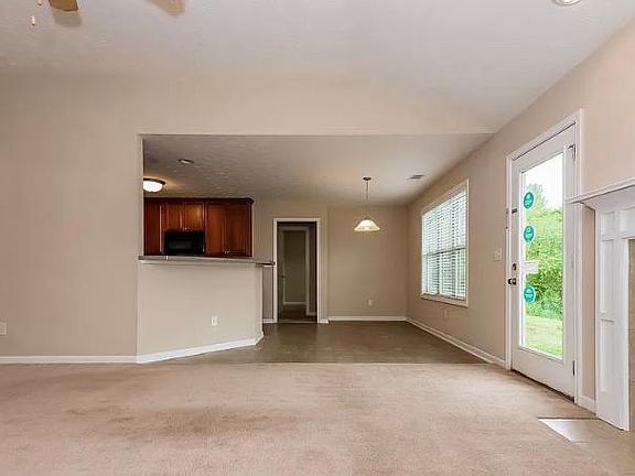 5th image of 22 Saint Charles Pl