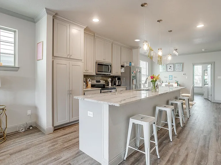 2537 McCart Ave #2537 — Photo 9