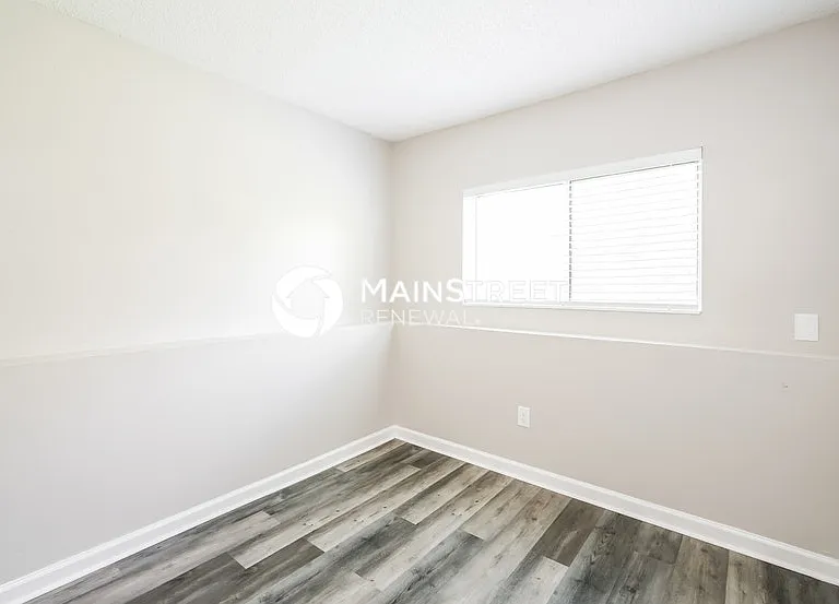 1623 Butterfly Ct — Photo 14