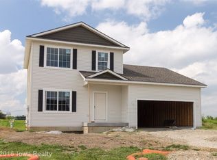 2430 River Meadows Dr, Des Moines, IA 50320