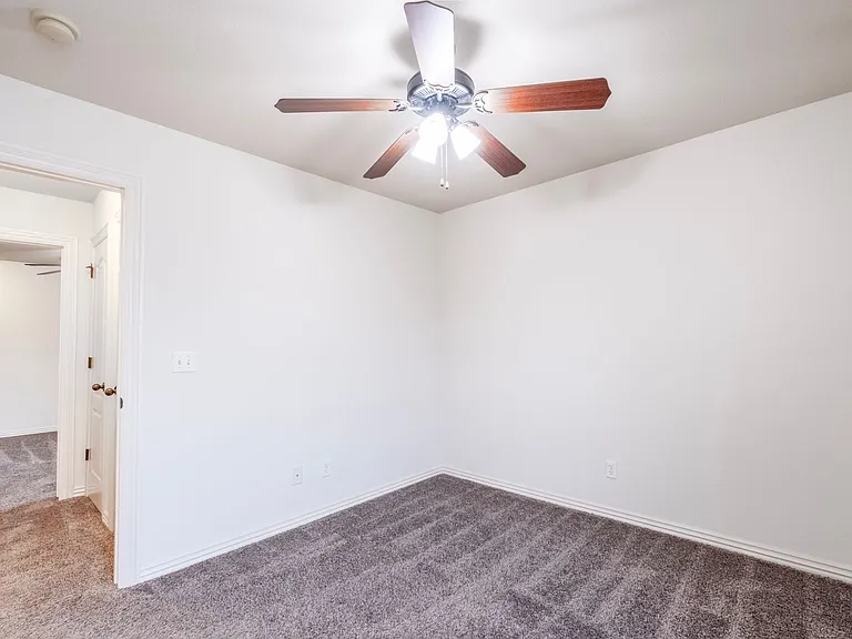 2625 N Arroyo Ave #4 — Photo 9