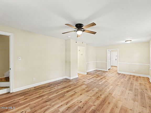 2nd image of 733 Cedarbrook Drive