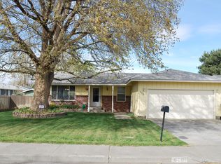 608 W 11th Ave, Kennewick, WA 99337