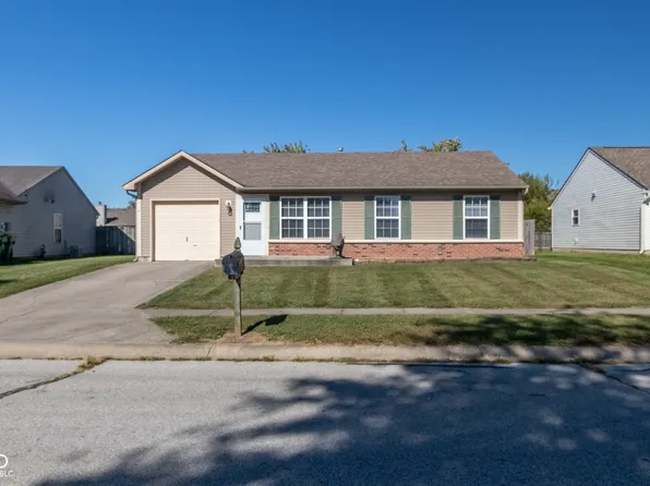 2816 Fieldstone Ct, Franklin, IN 46131