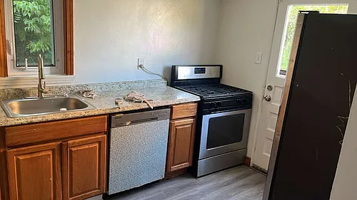 305 Jacob Dr Photo 1