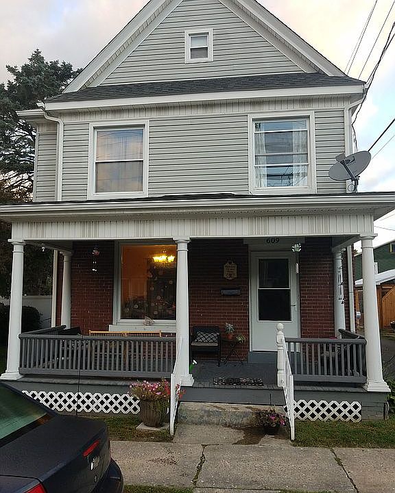 front porch on 14th St. 