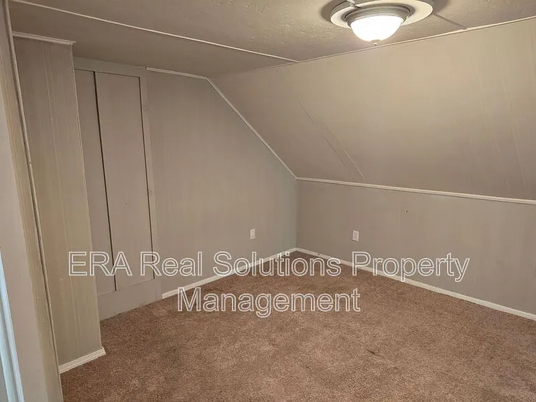 3607 Sackett Ave #3 — Photo 6