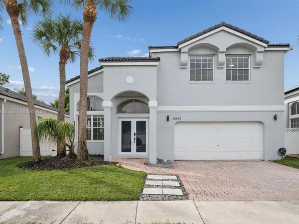 15694 NW 12th Ct, Pembroke Pines, FL 33028