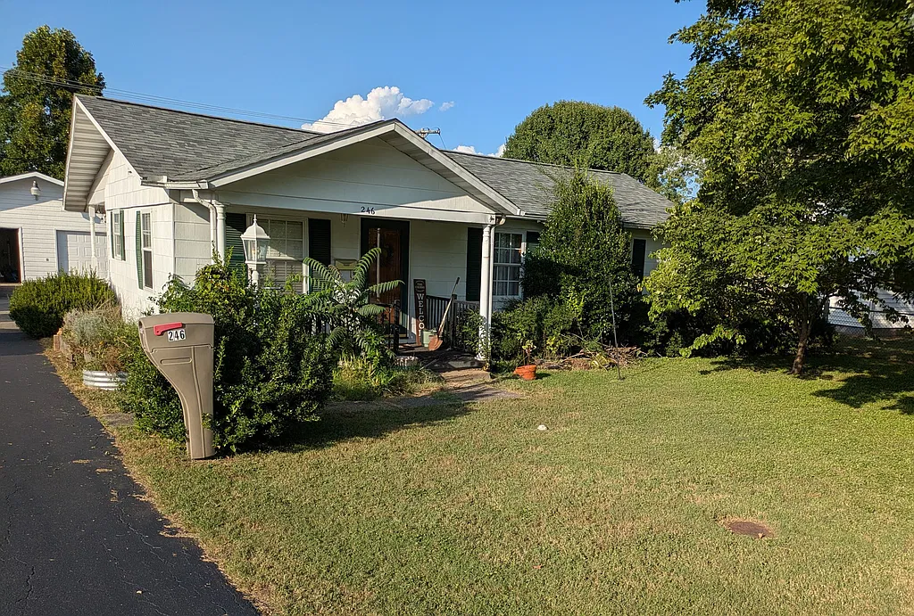 Property main image