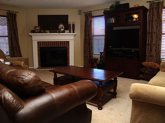 2nd image of 10429 NW 45th St
