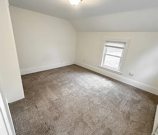 6 Laurel St — Photo 9