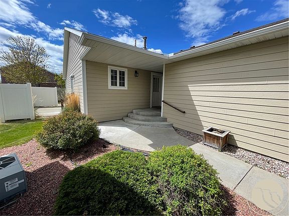 2nd image of 1536 Golden Blvd