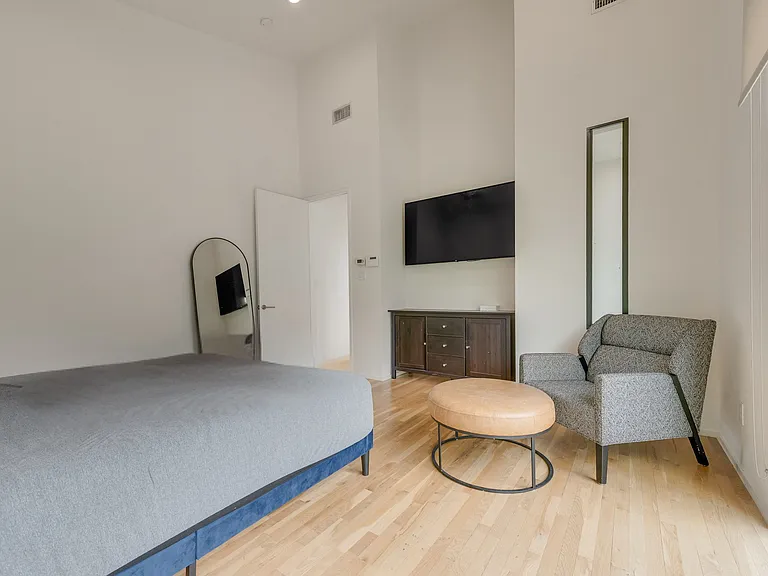 2304 N Garrett Ave #1 — Photo 11