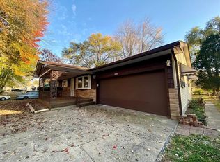 4725 Old Smith Valley Rd, Greenwood, IN 46143