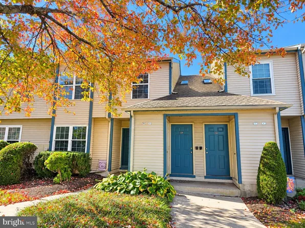 229 Allem Ln, Perkasie, PA 18944