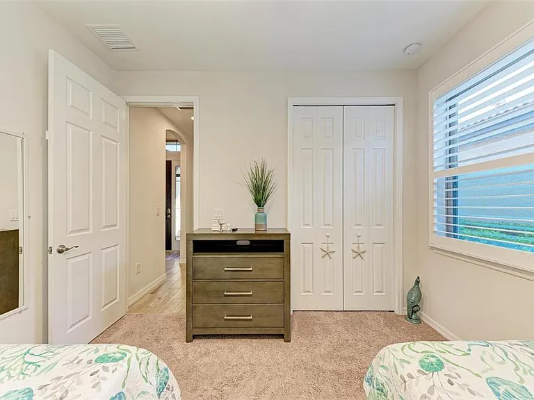 228 Maraviya Blvd — Photo 37