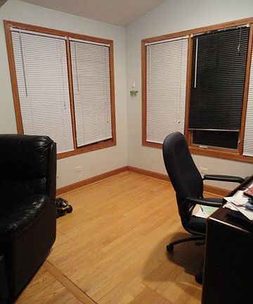 5th image of 5639 N Karlov Ave #1