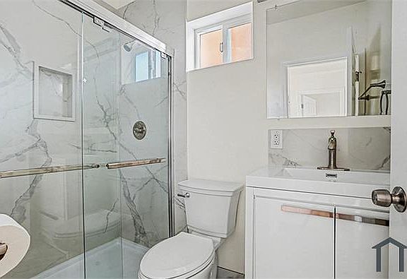 4th image of 25656 Franklin Ave #Ca94544