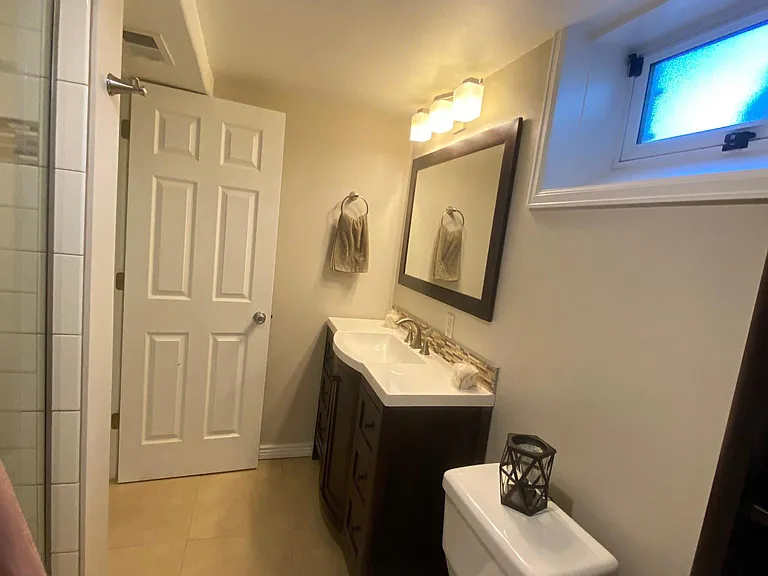 1166 S Jackson St — Photo 16