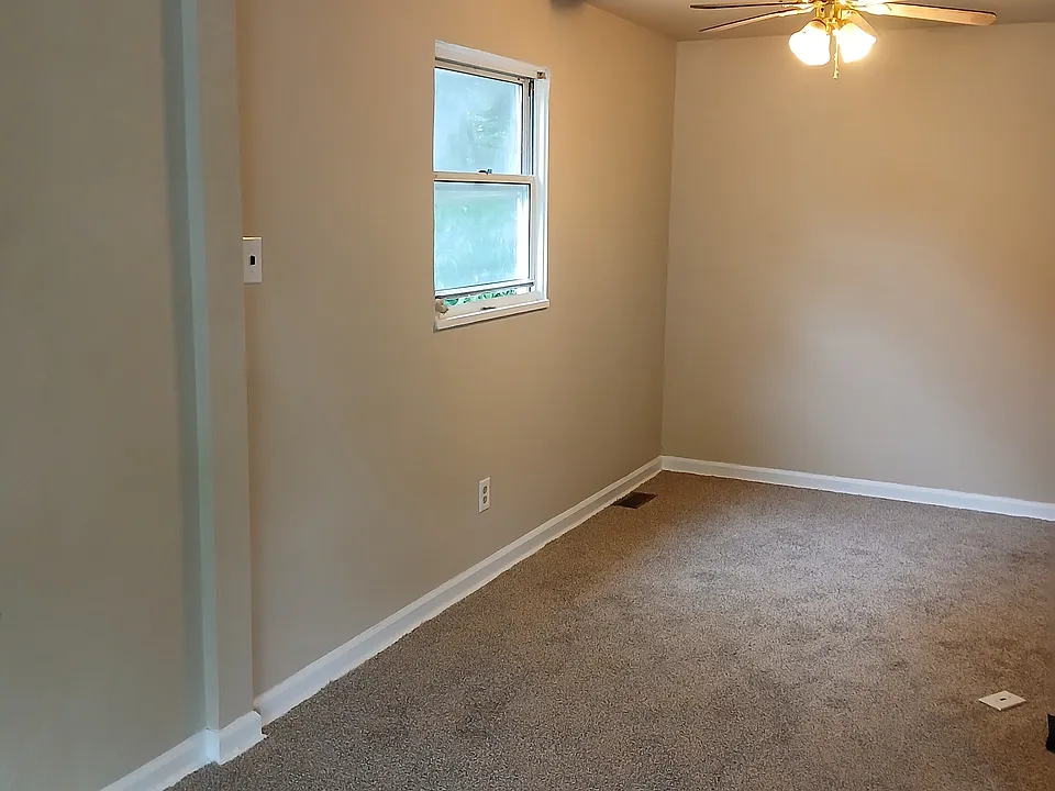 306 Violet Dr
