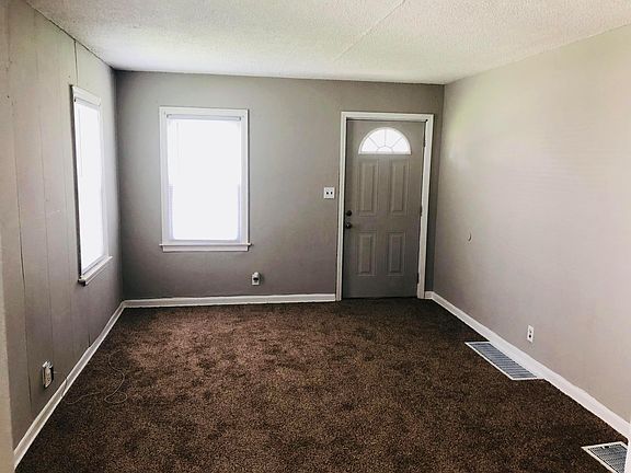 2nd image of 2307 Parkwood Ave