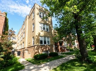 2844 N Harding Ave #301, Chicago, IL 60618