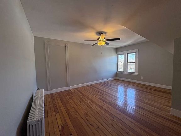 3rd image of 396 Whalley Ave #3A