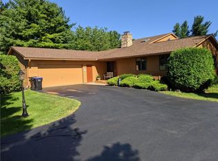 2641 Lake Rd, Ontario, NY 14519