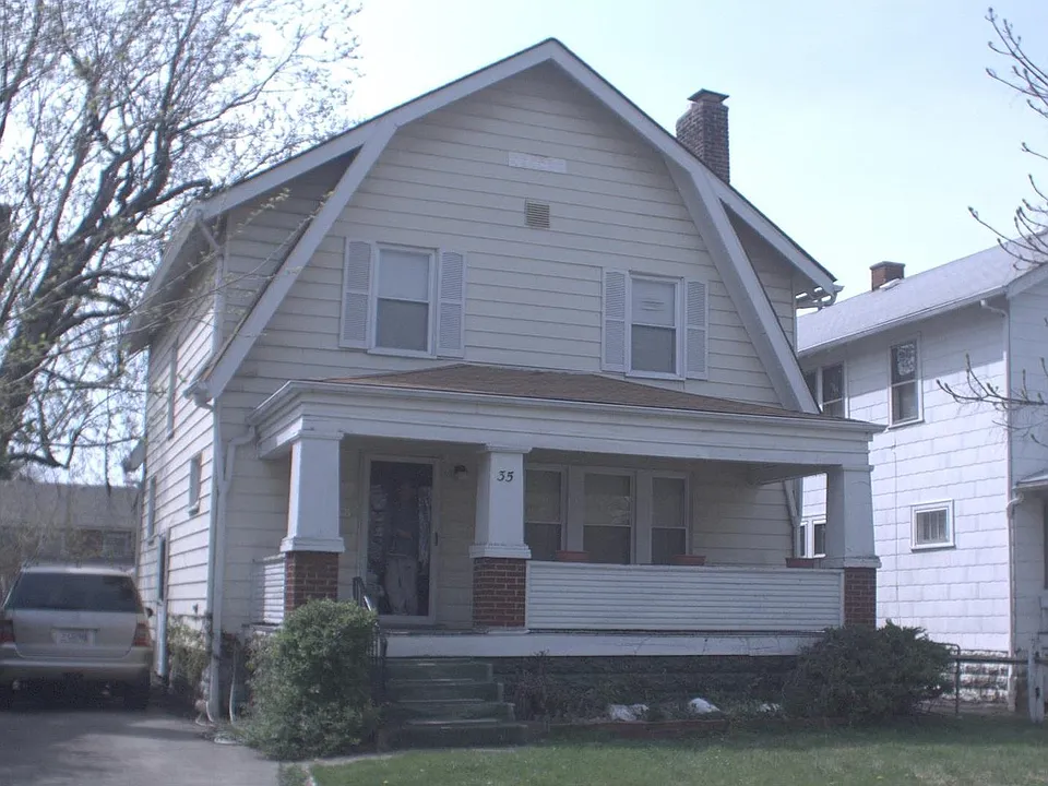 35 N Huron Ave